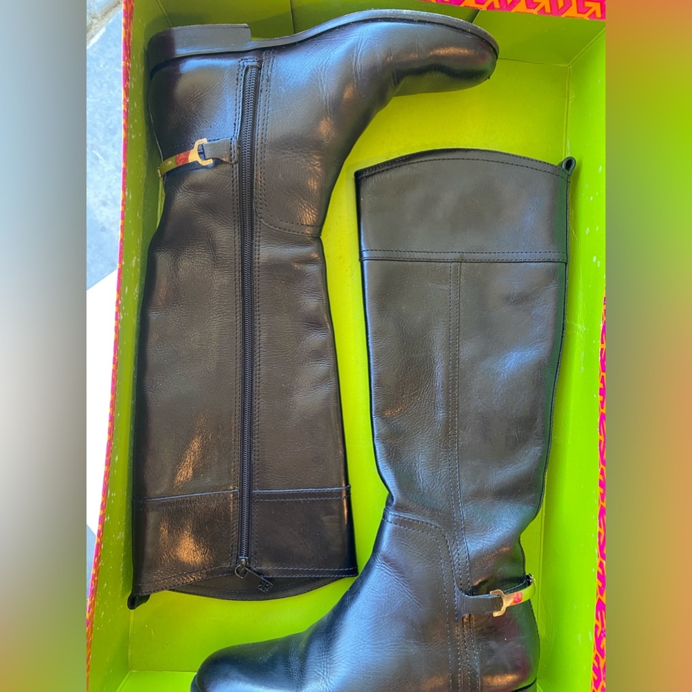 Black Tory Burch riding boots good condition